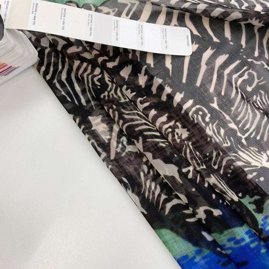 Printed polyester microtulle