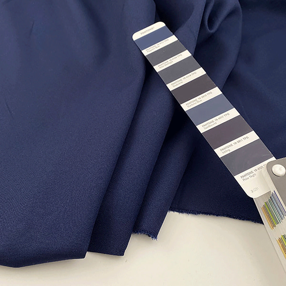 Technical fabric in polyester gabardine comfort weave