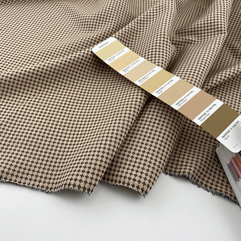 Stretch yarn-dyed jacquard in viscose with regular pattern