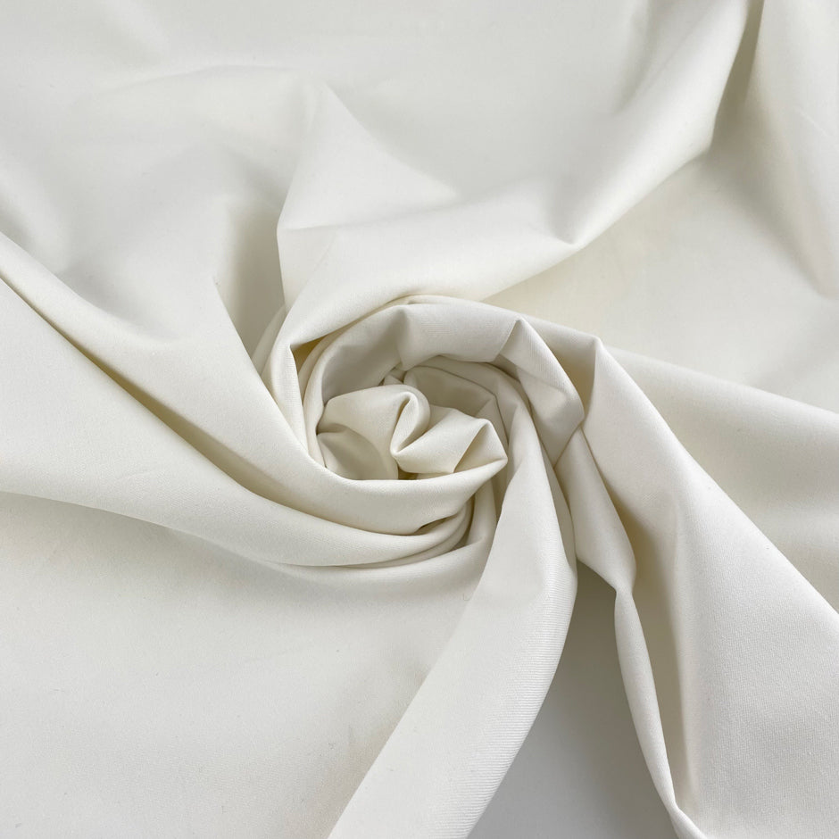 Soft cotton and elastane bi-stretch fabric