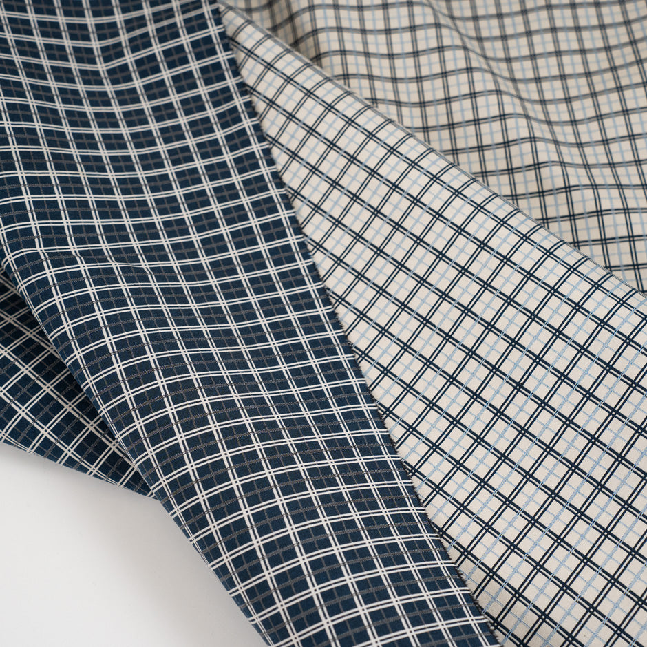 Double-face stretch jacquard with a refined diamond pattern ideal for structured garments and statement pieces. High-quality deadstock collected in Stock from a Maison de Couture in Italy.