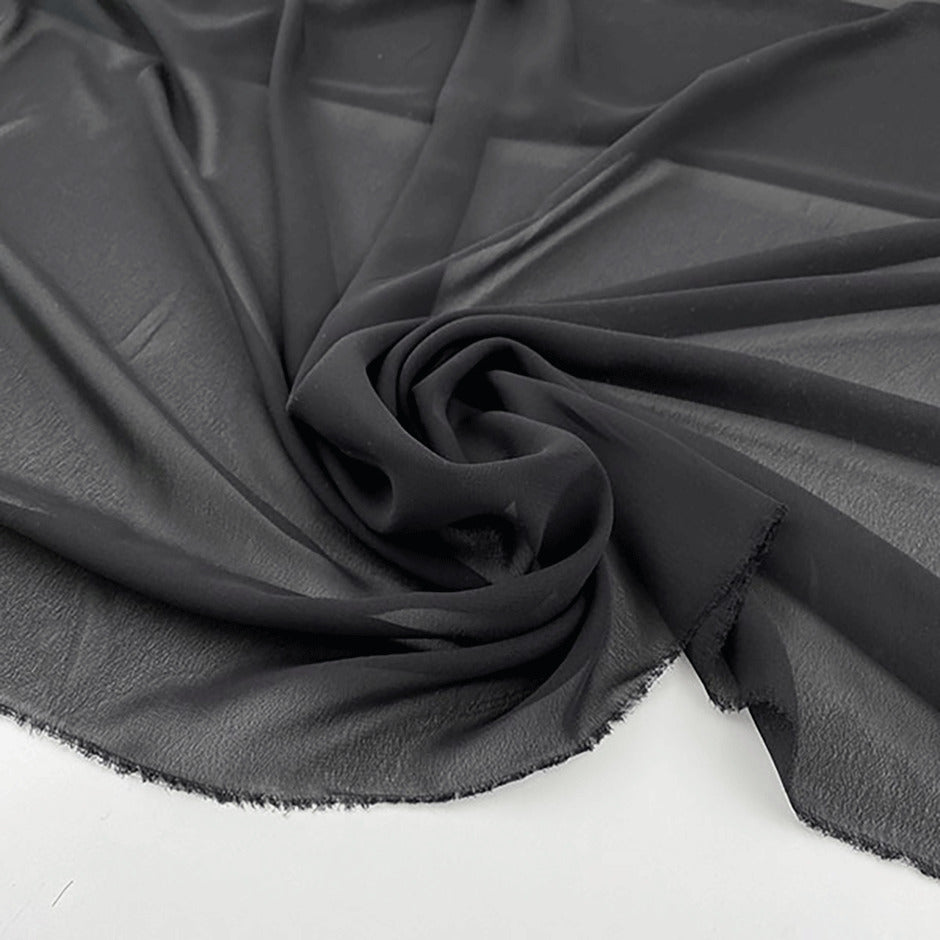 Fluid crepe polyester voile