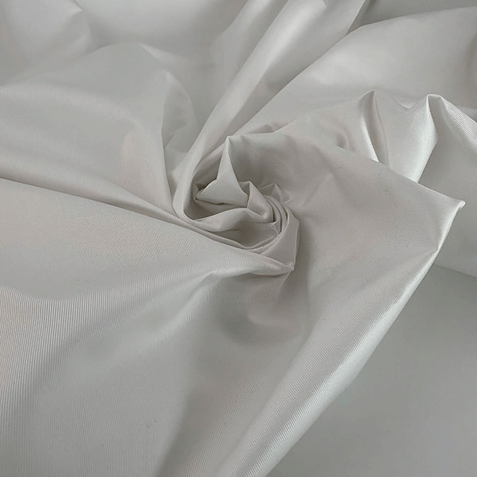 Soft polyester twill woven duchesse