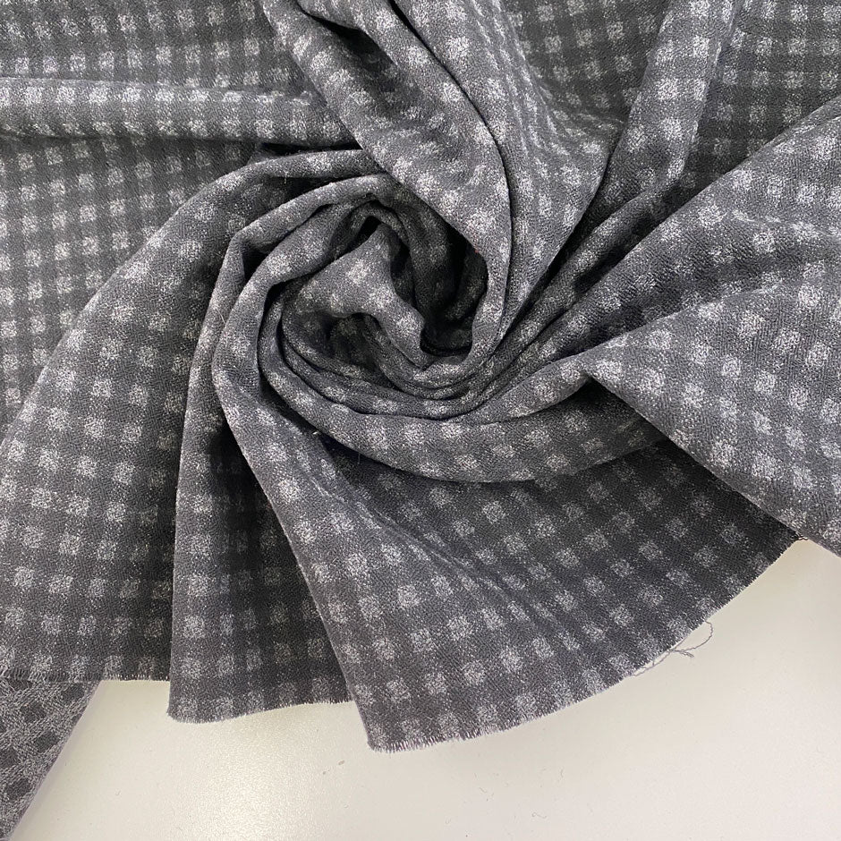 Wire-dyed soft and falling wool flannel with diamond. High-quality deadstock fabric collected in Stock from a Maison de Couture in Italy.
