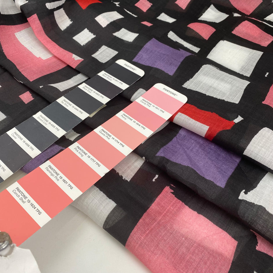 Pure linen with print, and geometric design in white, black, pink, and violet shades. Very soft and light, transparent. High-quality deadstock fabric collected in Stock from a Maison de Couture in Italy.