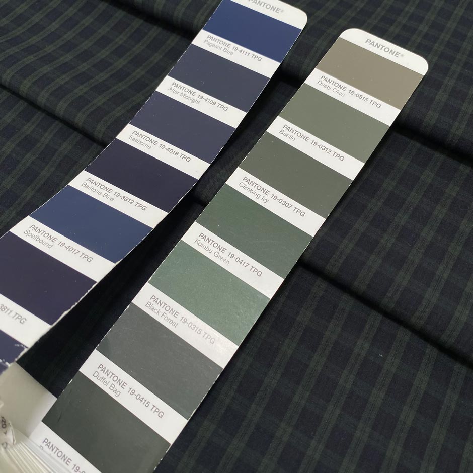 Soft pure cotton poplin with a check pattern in green and dark blue. Comfortable and versatile, ideal for shirting and dresses.High-quality deadstock collected in Stock from a Maison de Couture in Italy.