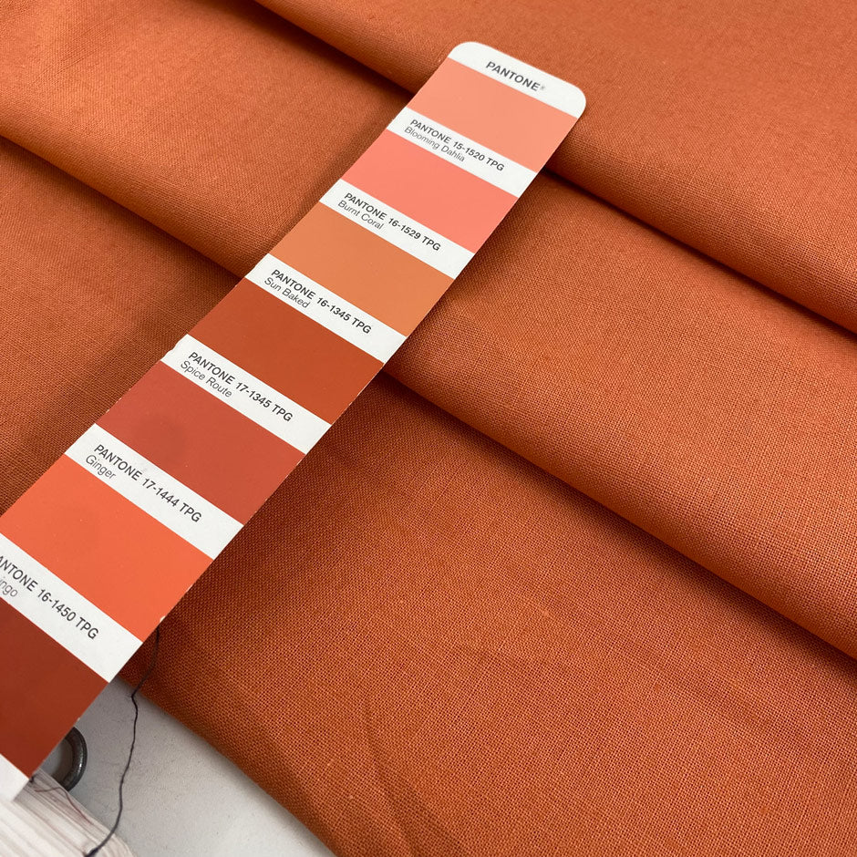 Cotton and linen blend in orange color reference Sunbaked, very soft and not transparent. Ideal for trousers, skirts, dresses, and light summer jackets. High-quality deadstock collected in Stock from a Maison de Couture in Italy.
