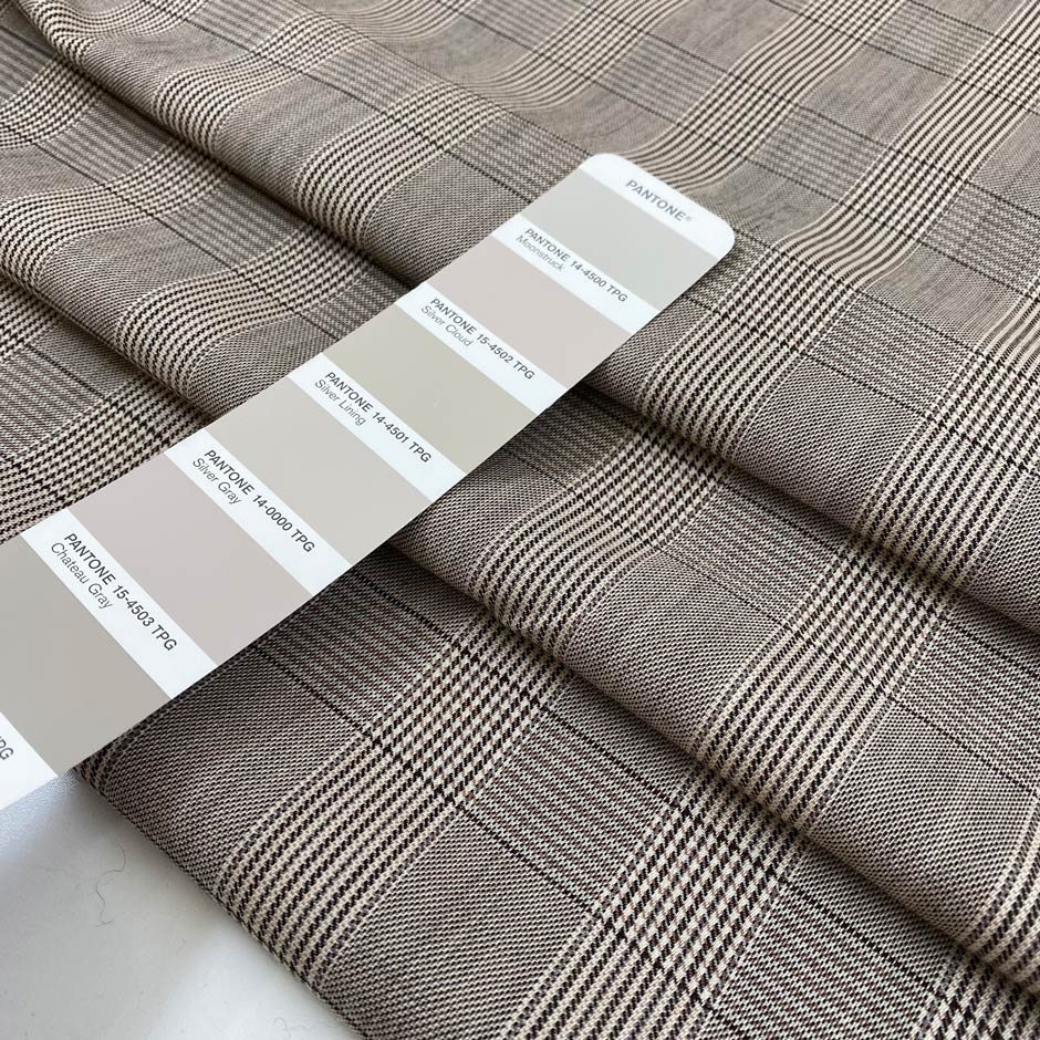 Pure wool with prince of wales design in beige and brown design. High-quality deadstock fabric by the meter collected in Stock from a Maison de Couture in Italy.