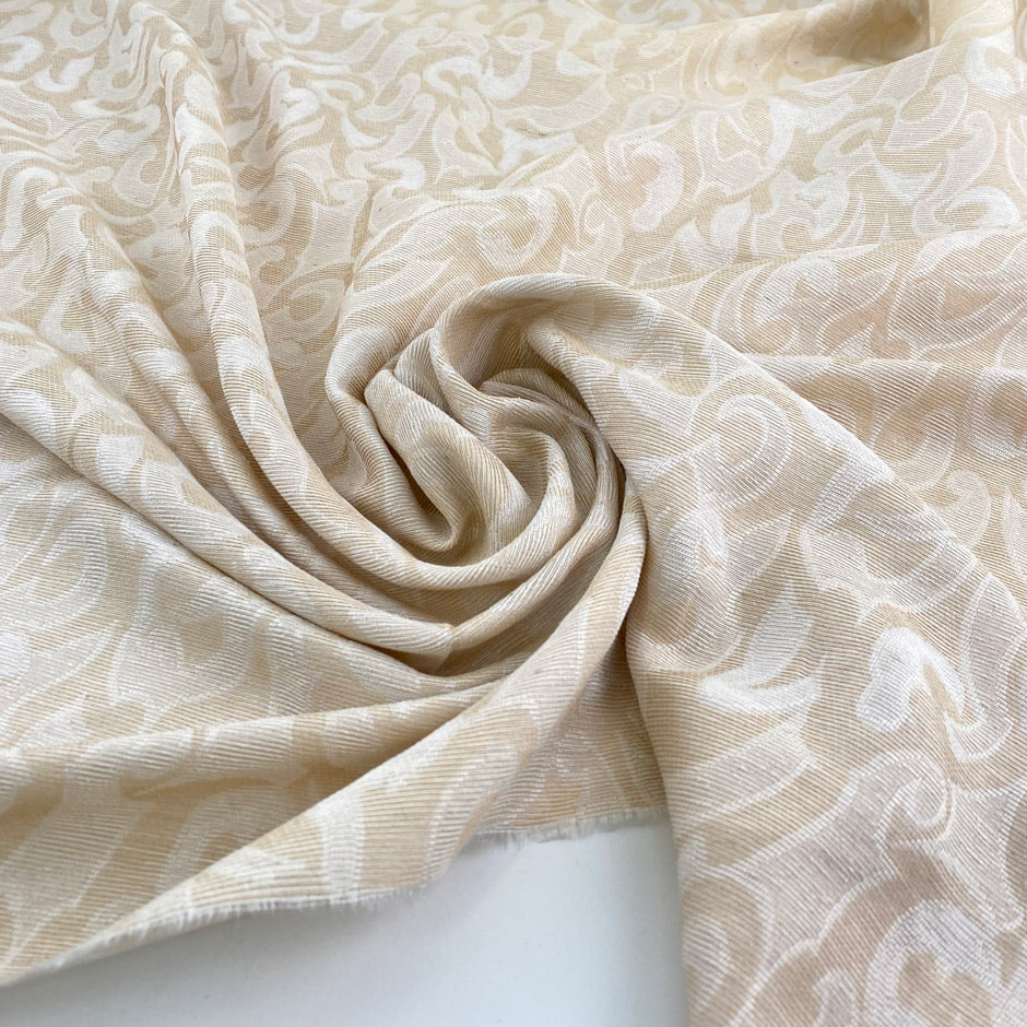 Jacquard silk gold and white