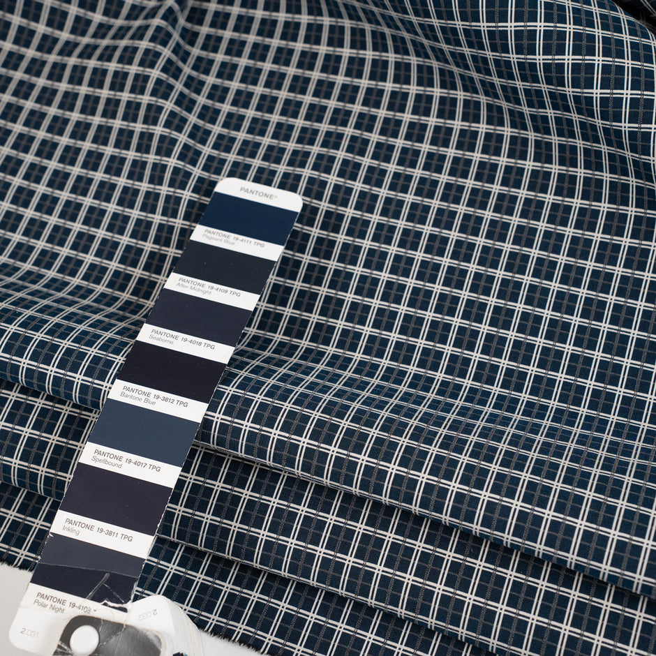 Double-face stretch jacquard with a refined diamond pattern ideal for structured garments and statement pieces. High-quality deadstock collected in Stock from a Maison de Couture in Italy.