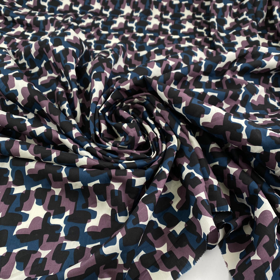 Soft, printed cotton poplin