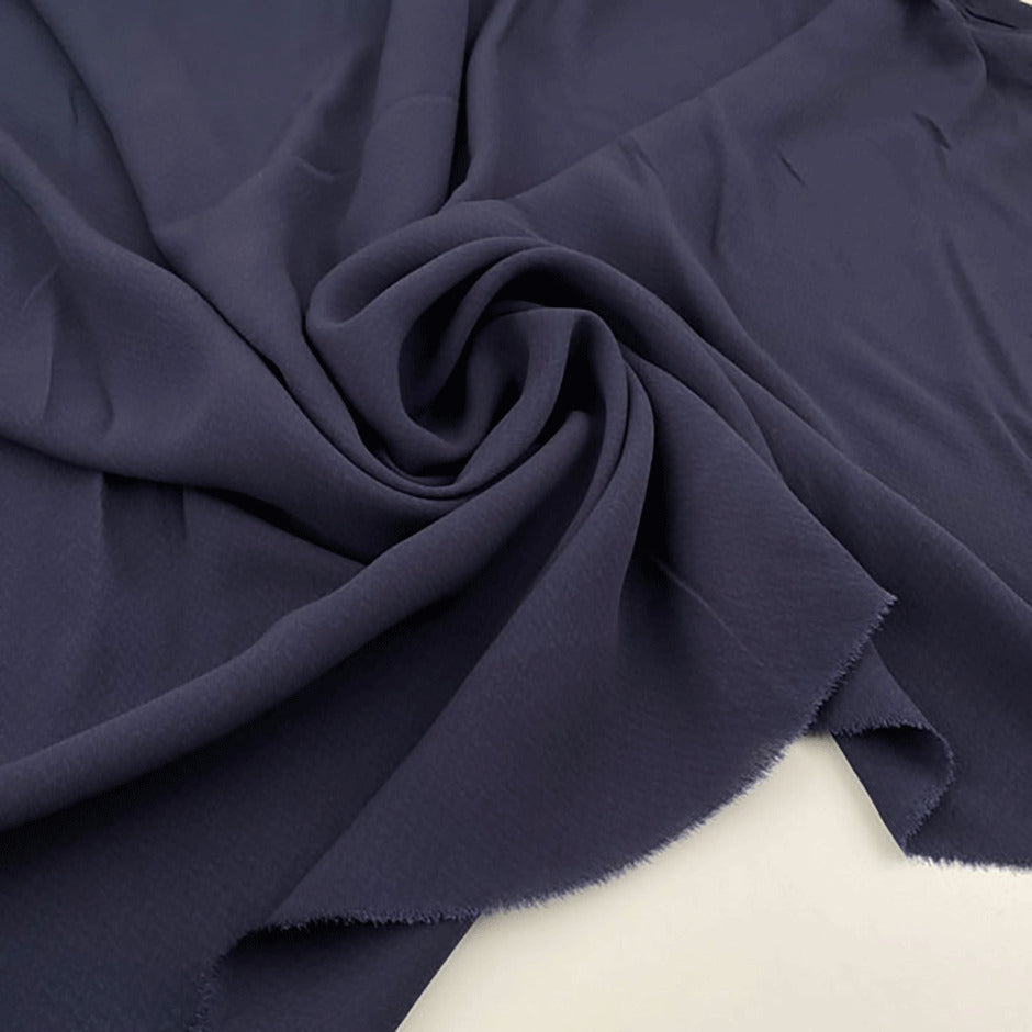 Regular weave fluid viscose jacquard